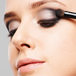 Макияж smoky eyes для голубых глаз Макияж smoky eyes для голубых глаз