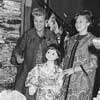 Е.Фурцева в лёгклм пальто из рельефной ткани (с дочкой), 1960-е Мода 1960-х