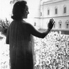 Лолита Торрес приветствует советских зрителей. Московский кинофестиваль, 1963 г.