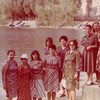 Модный костюм с поясом (в середине), 1979 год