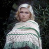 Мода СССР. Актриса Елена Драпеко в накидке связанной крючком, 1970-е