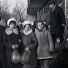 Мода СССР -шапки из лебяжъего пуха, 1970-е