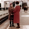Типичные  пальто времен СССР. На ст. метро Измайловская, 1975 г