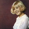 Мода СССР, жабо. Актриса Нина Шацкая, 1970-е Мода СССР, жабо. Актриса Нина Шацкая, 1970-е