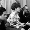 Мода СССР, жабо. Певица Эдита Пьеха, 1970-е Мода СССР, жабо. Певица Эдита Пьеха, 1970-е