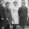 Мода СССР. Сапоги-чулки (вторая слева), 1970-е Мода СССР. Сапоги-чулки (вторая слева), 1970-е