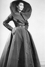 Алла Ильчун Dior's 'Carnavalet',  photo by Willy Maywald, 1949 год