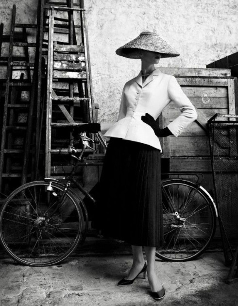 Первая коллекция Dior 1949 год жакет Бар