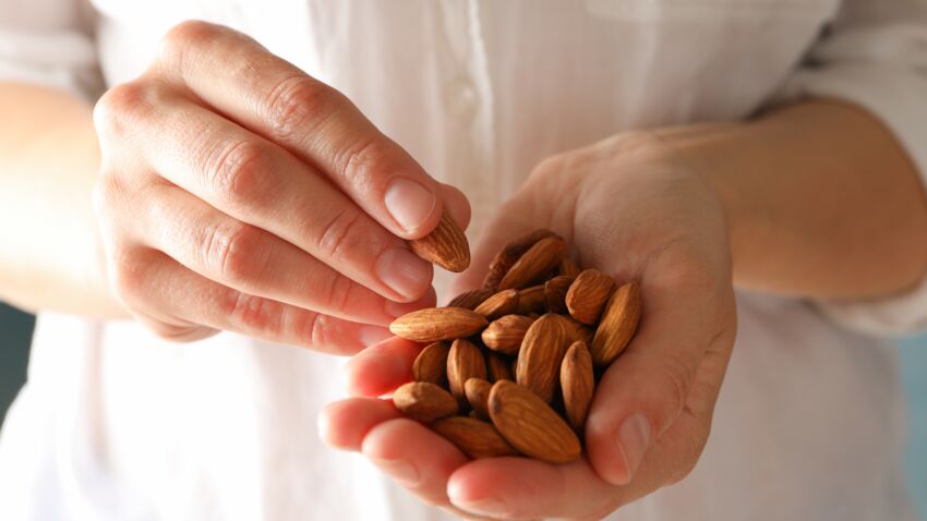 Орехи - концентрат красоты и здоровья consommer-des-amandes-favorise-t-il-la-prise-de-poids-une-dieteticienne-nous-repond.jpeg