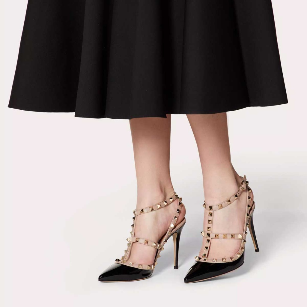 Босоножки с закрытым мыском scarpe-con-tacco-ai-3-4-1200-73.jpg