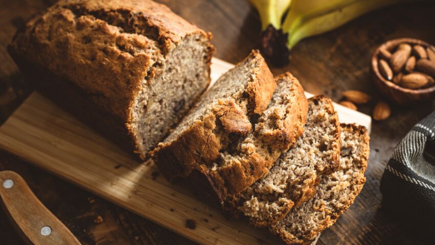Кекс Столичный: классический рецепт gateau-a-la-banane-le-parfait-gouter-rapide-et-pas-cher-de-laurent-mariotte.jpeg