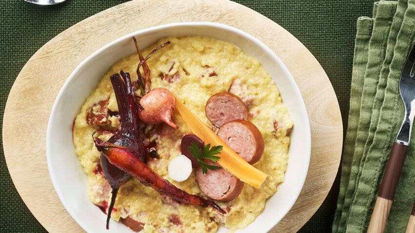 Полента: традиционное блюдо Северной Италии polenta-cremeuse-et-saucisse-de-montbeliard.jpeg
