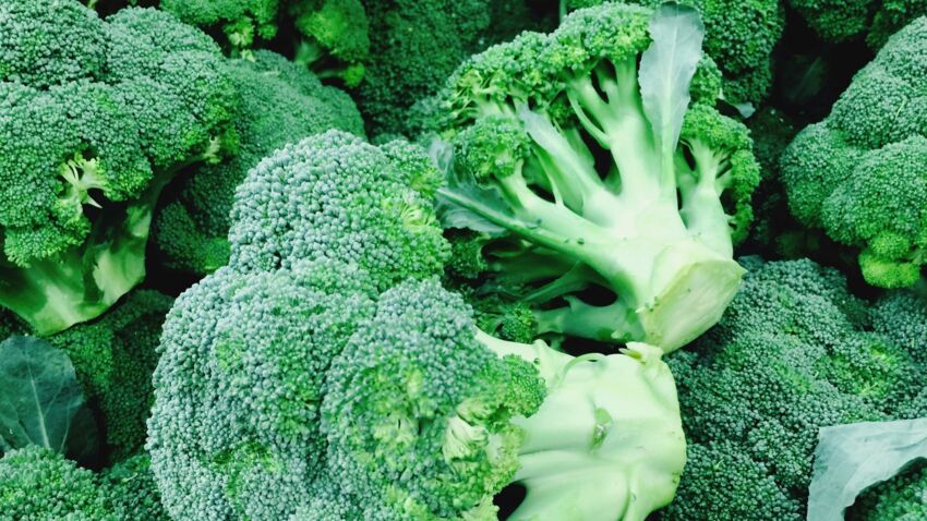l-huile-de-brocoli-decouvrez-ses-vertus-beaute.jpeg