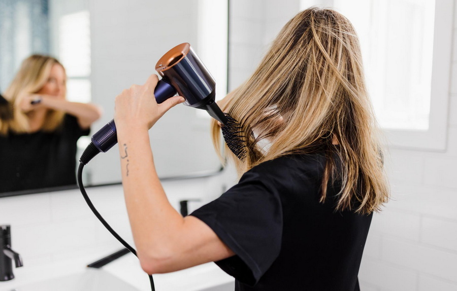 Как спасти фен Dyson после попадания воды dyson-hairdryer.jpg