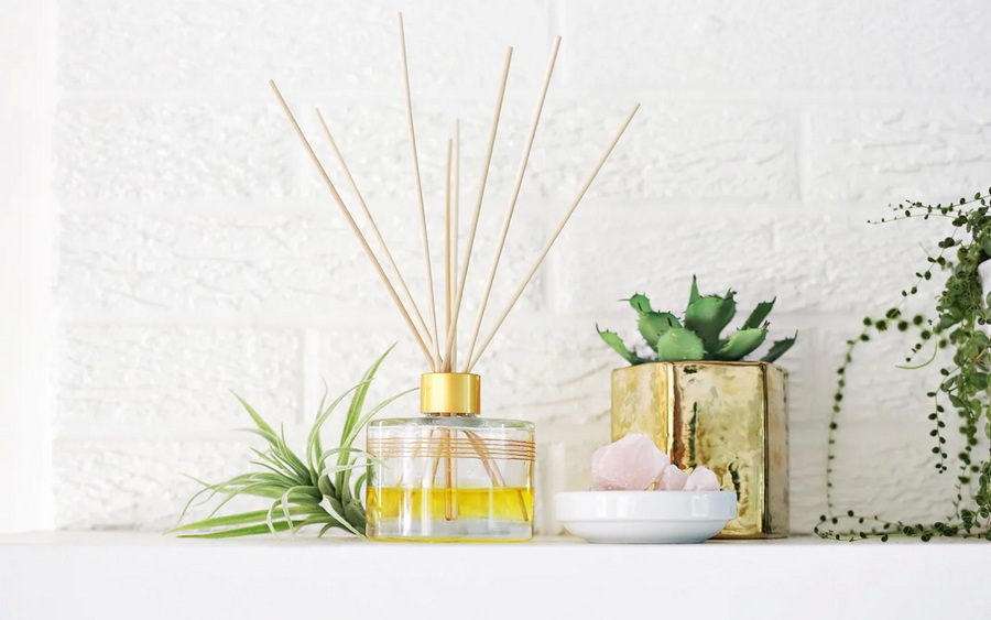 Запах вашего дома: 9 простых способов ароматизировать пространство How-Make-Your-Home-Smell-Good.jpg