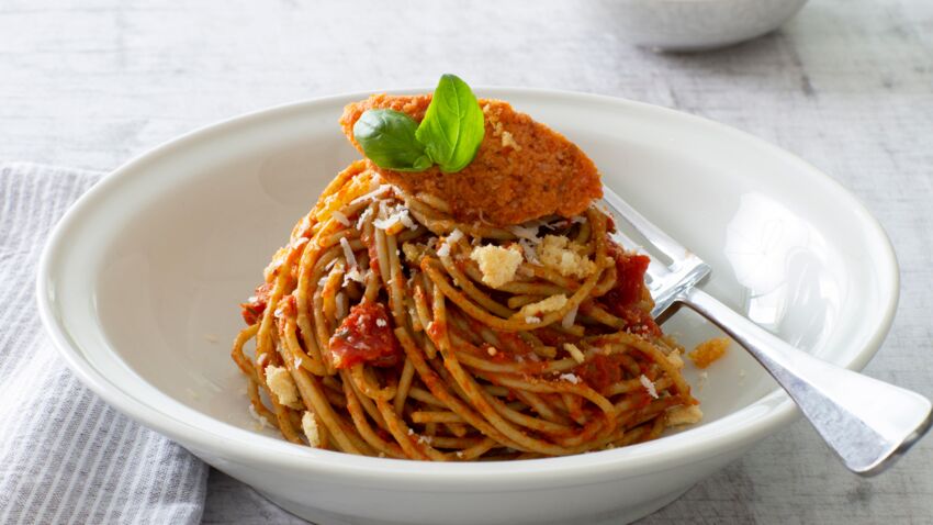 pates-quinoa-persil-et-ail-au-pesto-rosso.jpeg