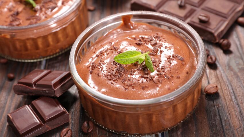 Мусс из горького шоколада cyril-lignac-sa-recette-originale-de-mousse-au-chocolat.jpeg