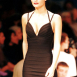 Хелена Кристенсен демонстрирует бандажные платья Эрве Леже, 1995 год