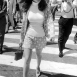 Актриса Рокуэл Уэлч в водолазке-лапше, 1968 гjl