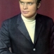 Актер Олег Видов, одетый по моде 1970-х годов