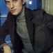 Актер Евгений Киндинов, одетый по моде 1970-х годов