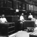 На фабрике Louis Vuitton в Аньере, 1909 год На фабрике Louis Vuitton в Аньере, 1909 год